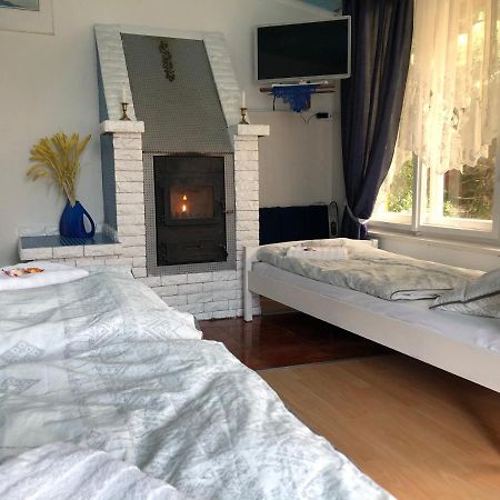 City Camping& Apartman &Bungalow Hotell Győr Exteriör bild
